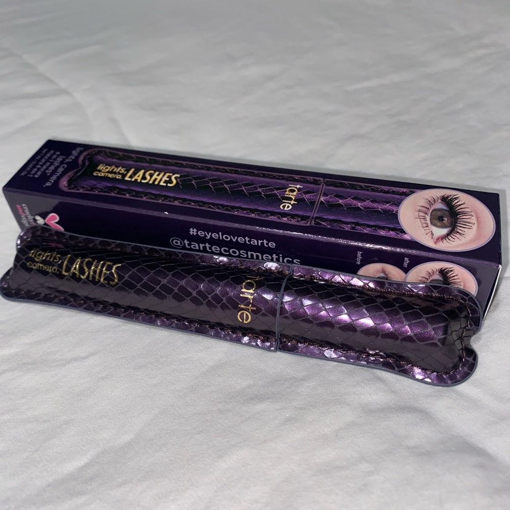 Tarte Lights, camera, action mascara